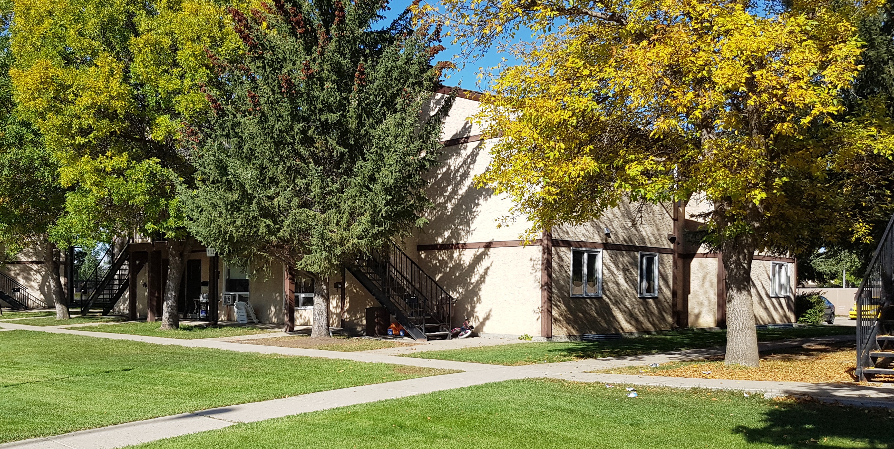 Prince Charles Court | Moose Jaw Housing Authority